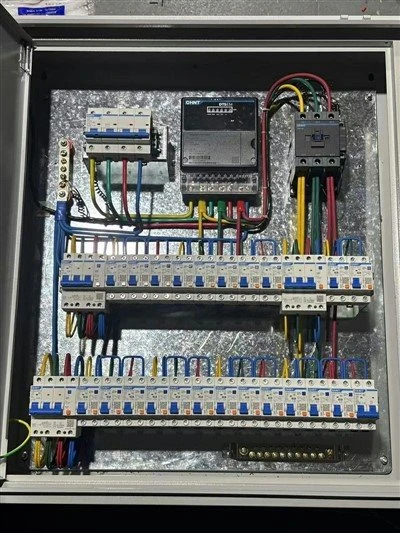 Multi-Level Power Distribution Box high quality