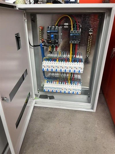 Multi-Level Power Distribution Box best